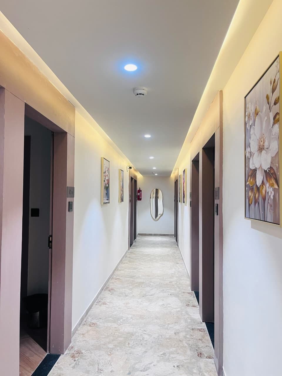Corridor leading to the rooms