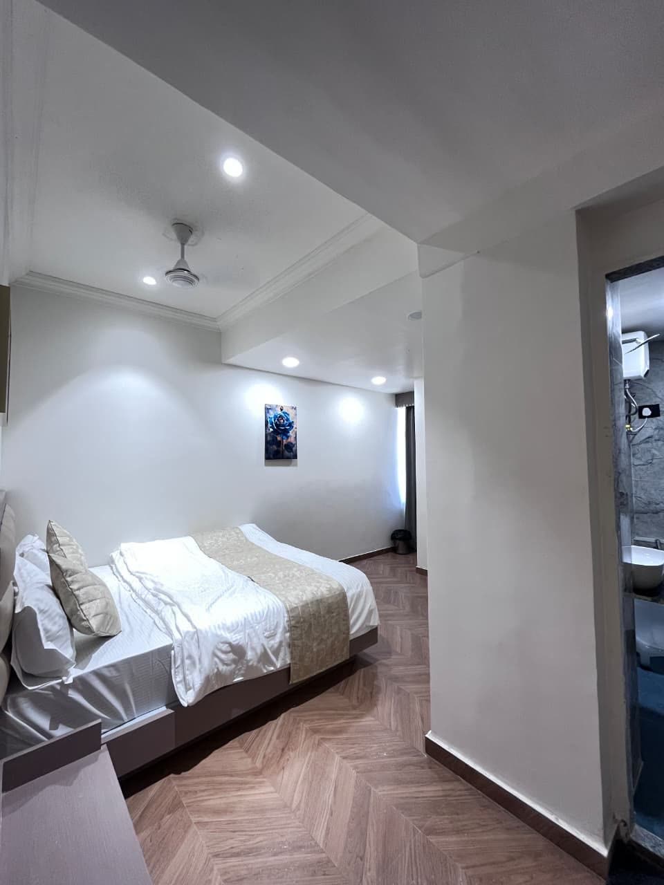 Couple room
