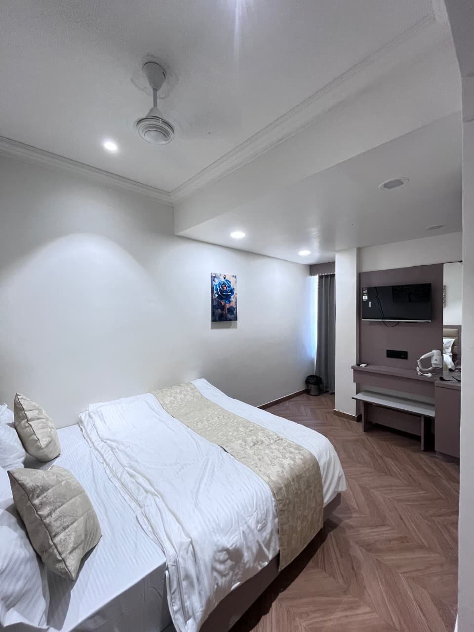Couple room